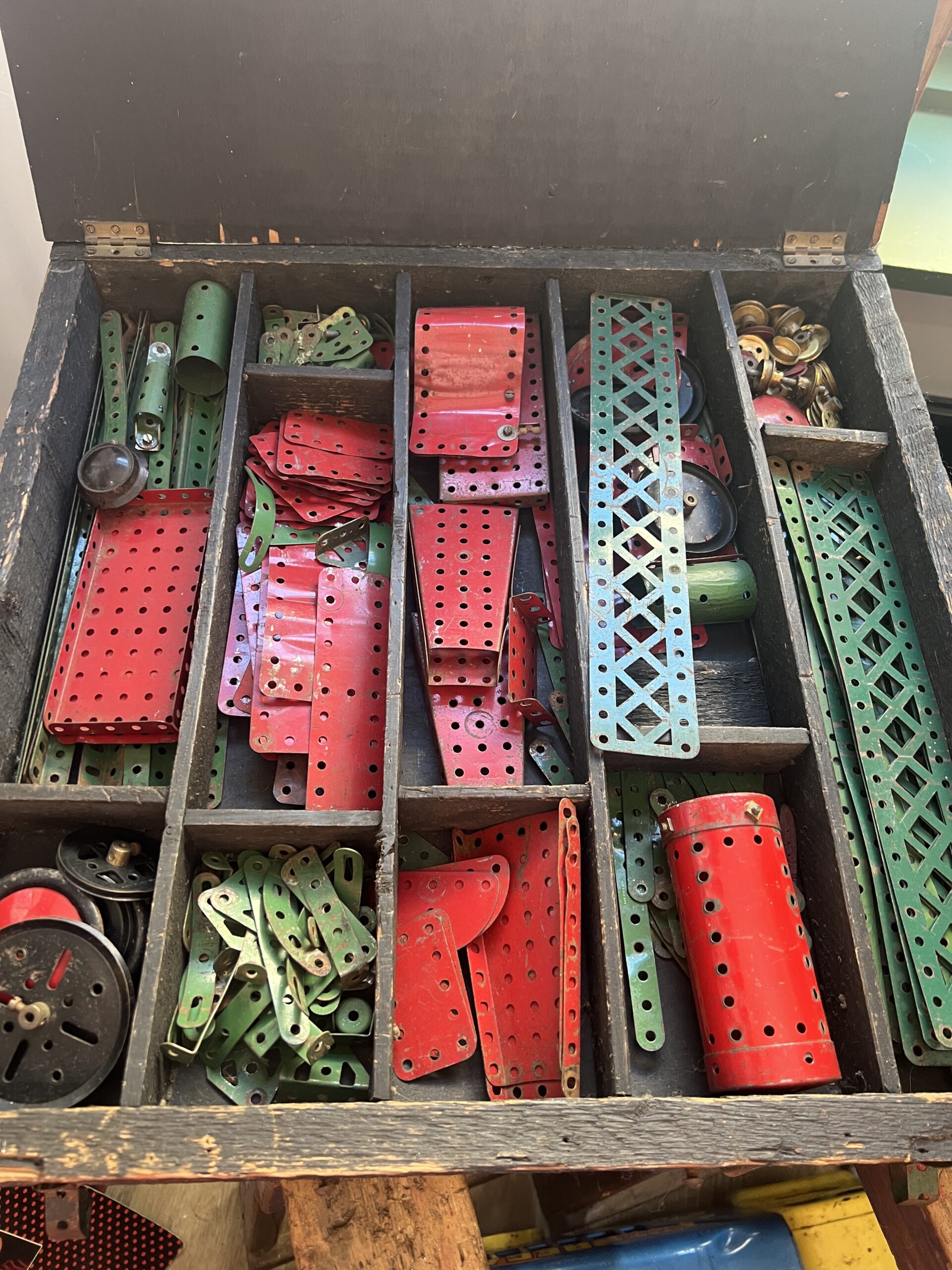 Vintage Meccano Construction Set